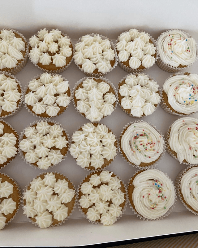 Mini Cupcake – 16 Pieces